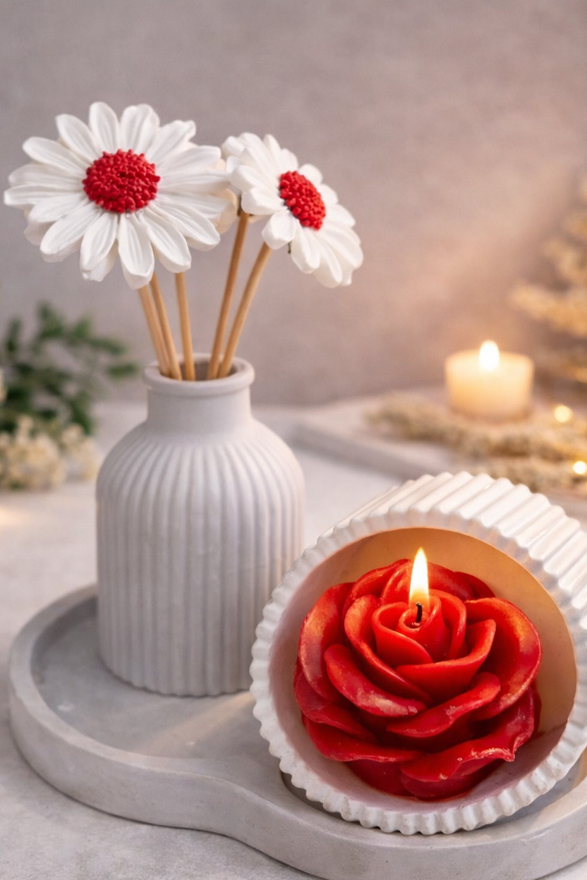 Gül Şekilli Dekoratif Mum & Papatya Mum Aranjmanı