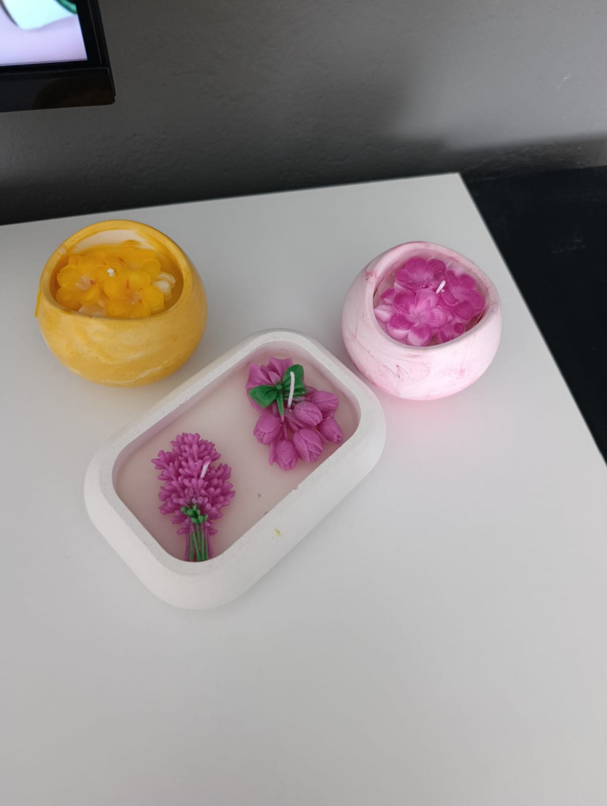 Çiçek Detaylı Dekoratif Mum Seti