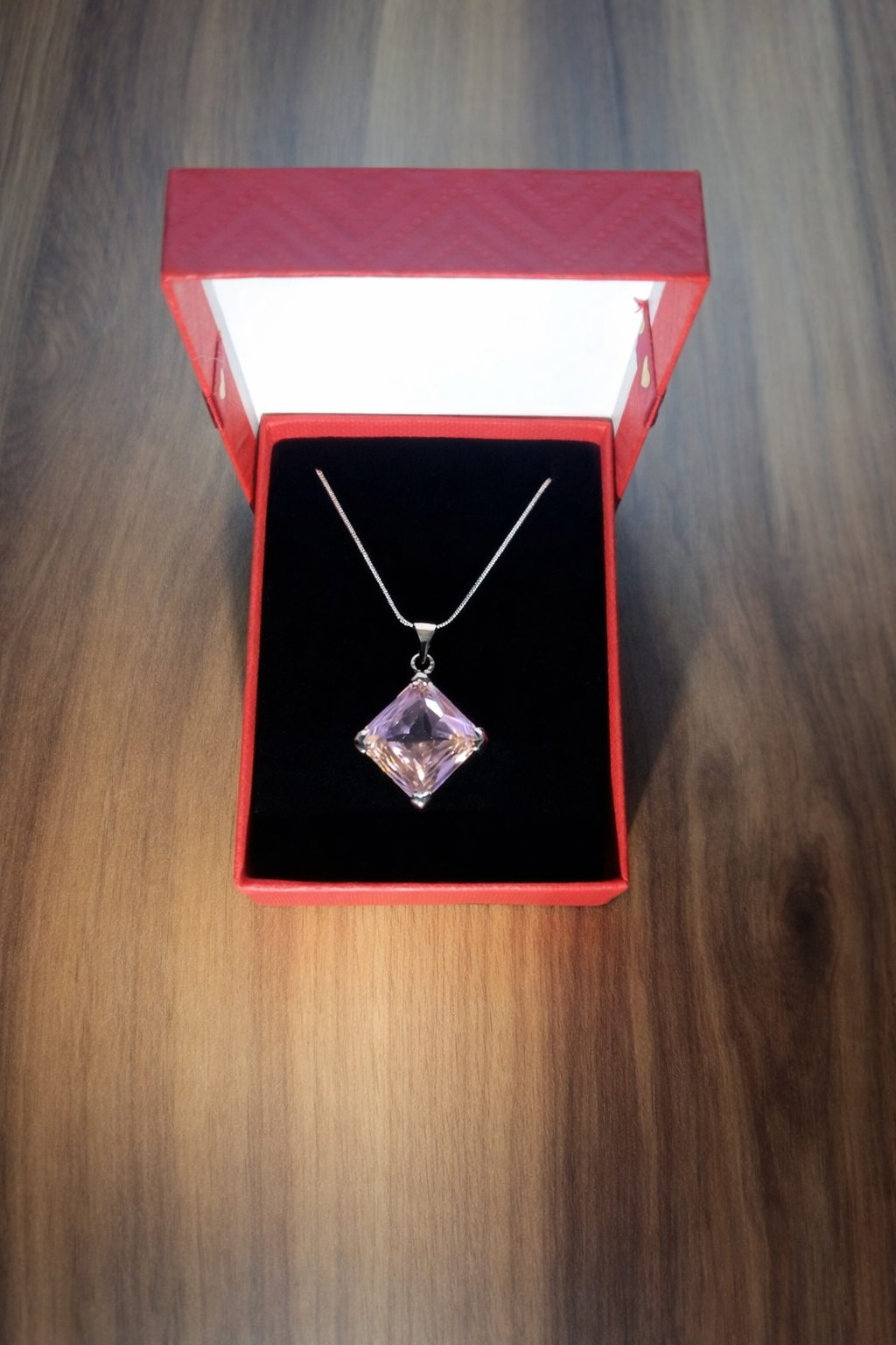 Paslanmaz Çelik Zarif Pembe Kristal Taşlı Gümüş Kolye – Şık Hediye Kutulu